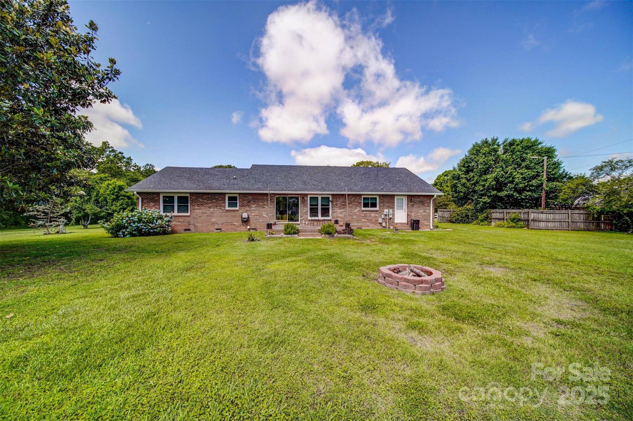 Wingate, NC 28174,801 Witmore RD