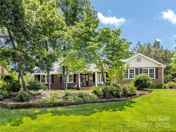 Charlotte, NC 28226,4925 Cedar Forest DR