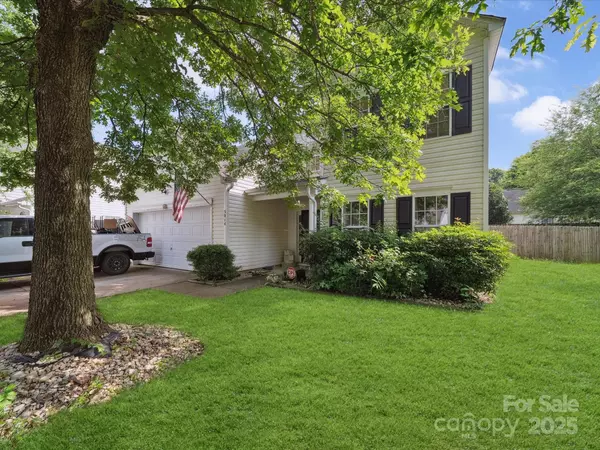 Charlotte, NC 28208,3014 Robin Terry CT