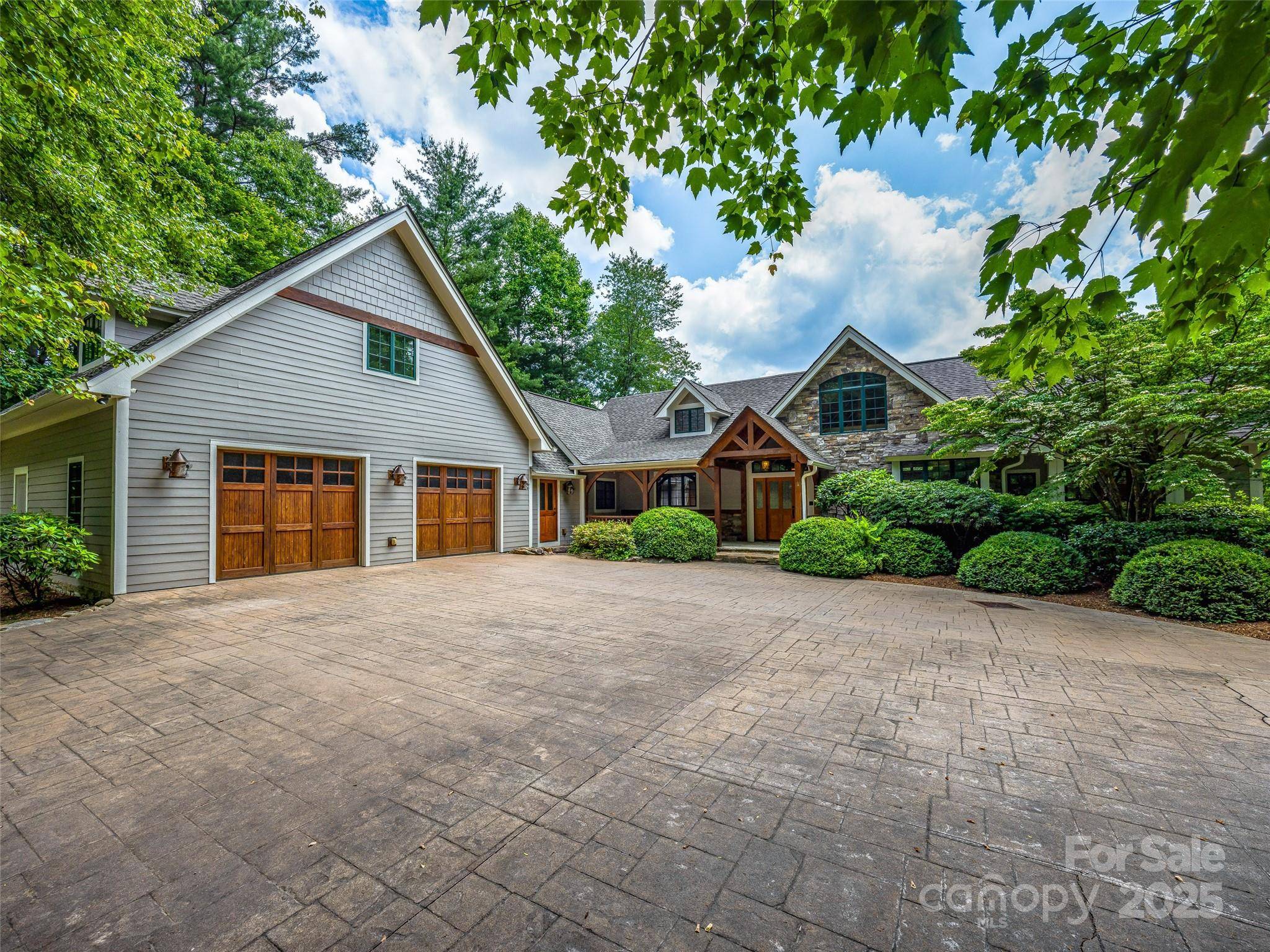 Brevard, NC 28712,514 Eagle Lake DR