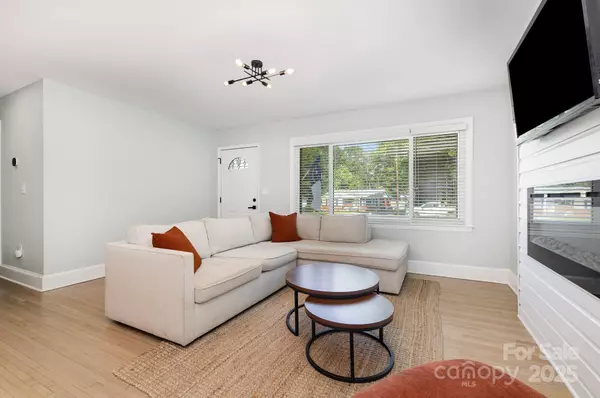 Charlotte, NC 28208,3615 Kempton PL