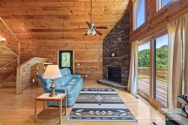 Whittier, NC 28789,102 Brookview LN