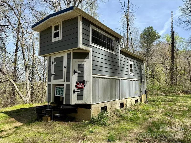 574 Allen DR, Marshall, NC 28753