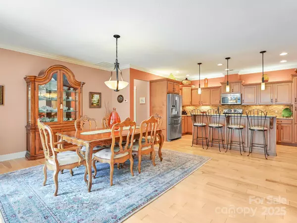 Flat Rock, NC 28731,560 Summerfield PL