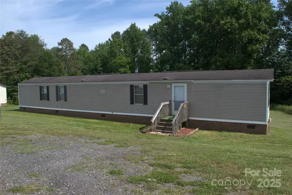 112 Deer Meadow LN #93, Lawndale, NC 28090