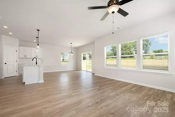 Charlotte, NC 28214,2027 Sadler Woods LN