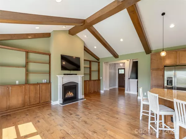 Flat Rock, NC 28731,16 Hollyhock CT