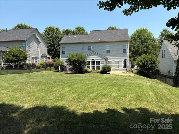 Gastonia, NC 28056,2567 Holly Oak LN