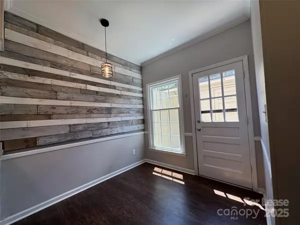 Charlotte, NC 28210,5917 Quail Hollow RD #A