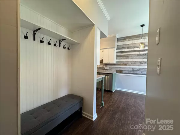 Charlotte, NC 28210,5917 Quail Hollow RD #A