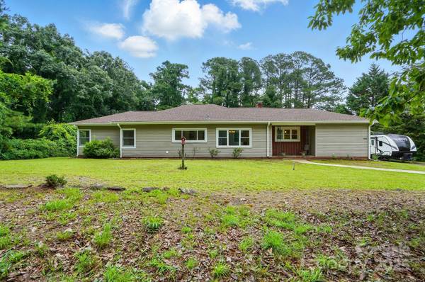 1038 Blake RD, Albemarle, NC 28001