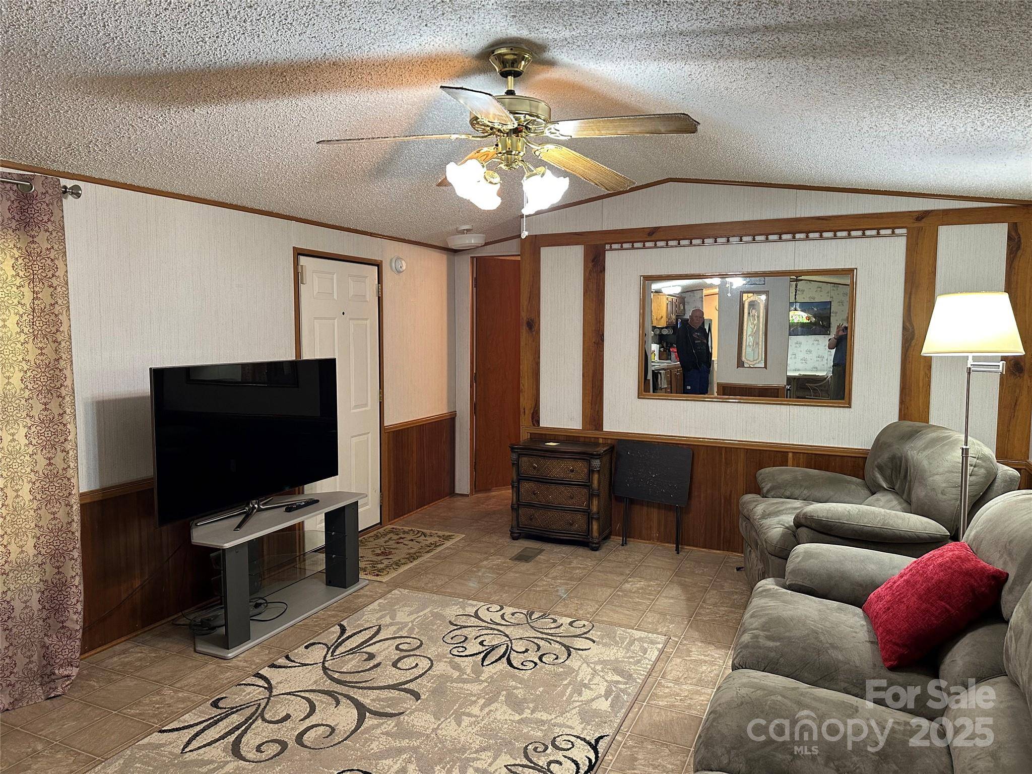 Penrose, NC 28766,104 E Ridge View RD