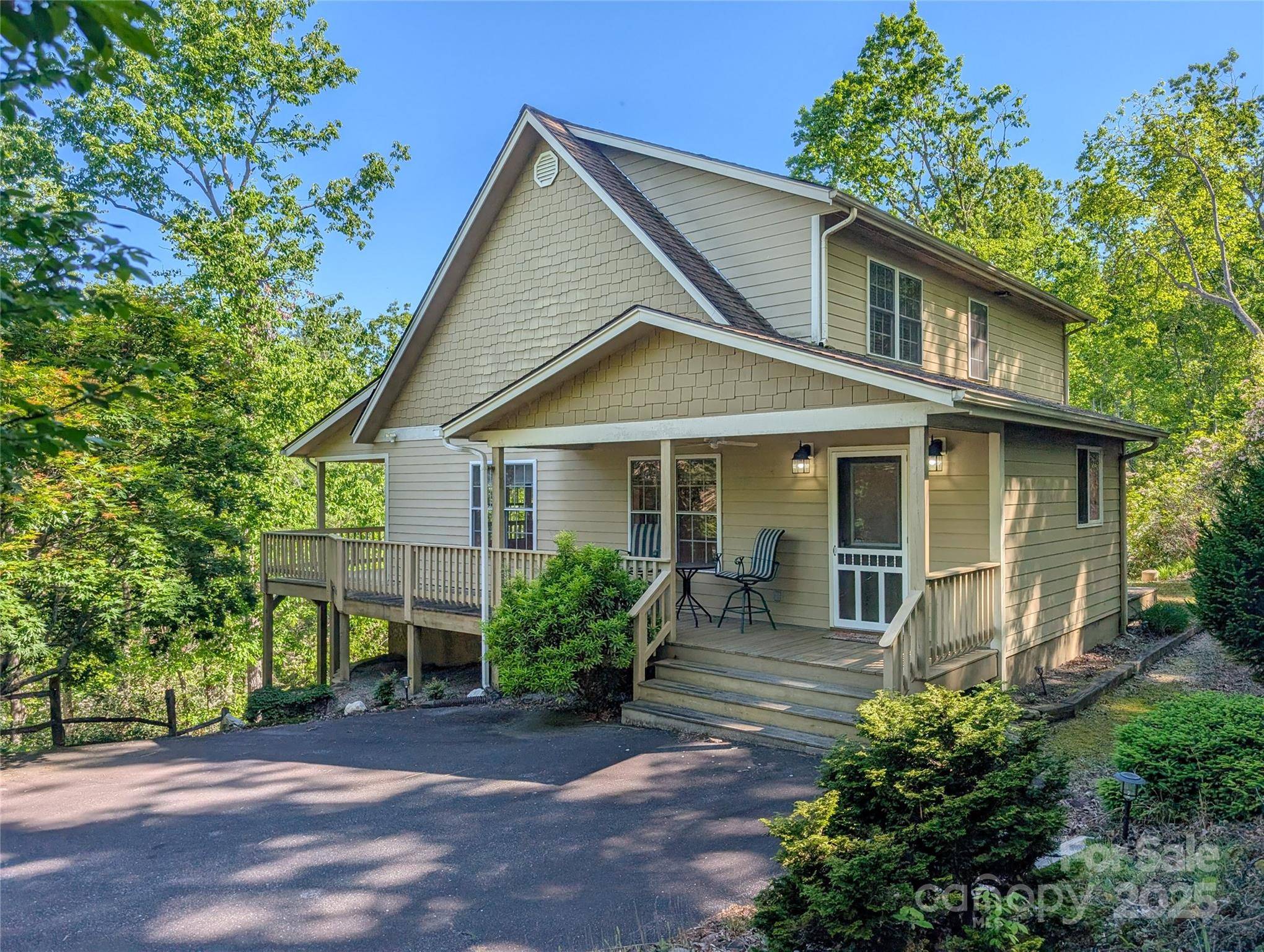 Burnsville, NC 28714,355 Rosewood LN