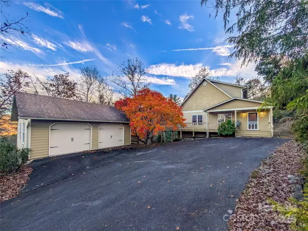 Burnsville, NC 28714,355 Rosewood LN