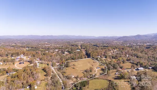 318 Monticello RD, Weaverville, NC 28787