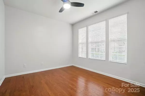 Cornelius, NC 28031,8230 Viewpoint LN
