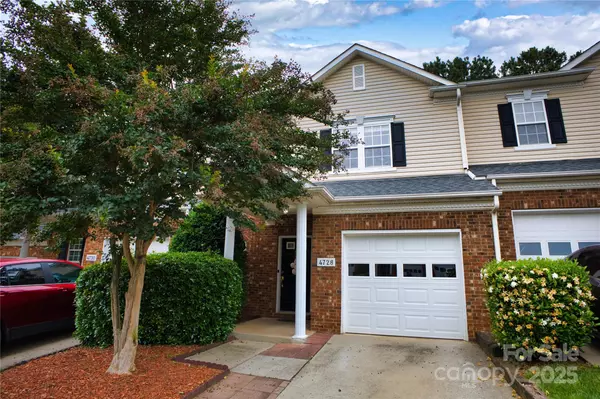 4728 Cottage Oaks DR, Charlotte, NC 28269