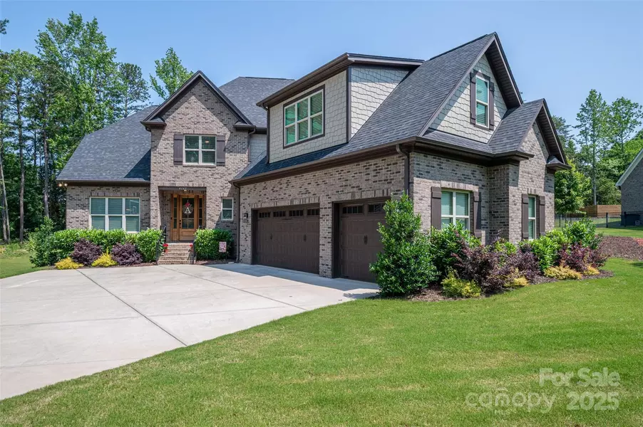 4143 Willow Haven DR, Denver, NC 28037