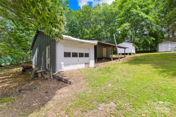Troutman, NC 28166,208 Lipe RD