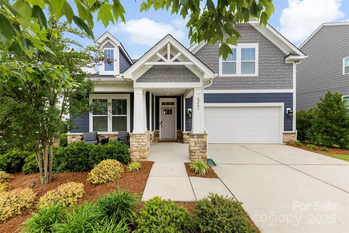 Fort Mill, SC 29708,6261 Six String CT