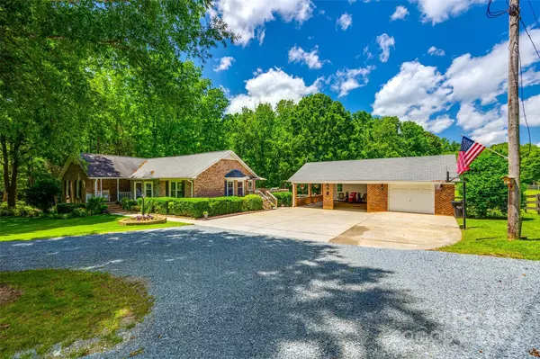 Waxhaw, NC 28173,7712 Old Waxhaw Monroe RD