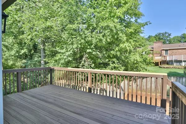 Clemmons, NC 27102,196 Epping RD