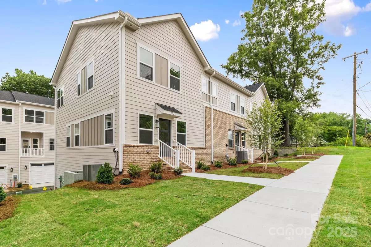 Charlotte, NC 28208,3924 Hager DR