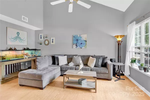 Mooresville, NC 28117,125 Lynch CIR