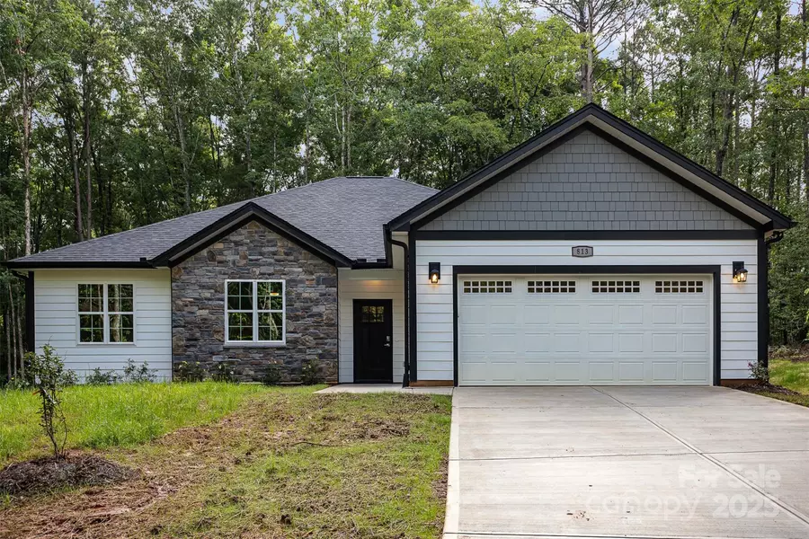 813 Montreat DR, Dallas, NC 28034