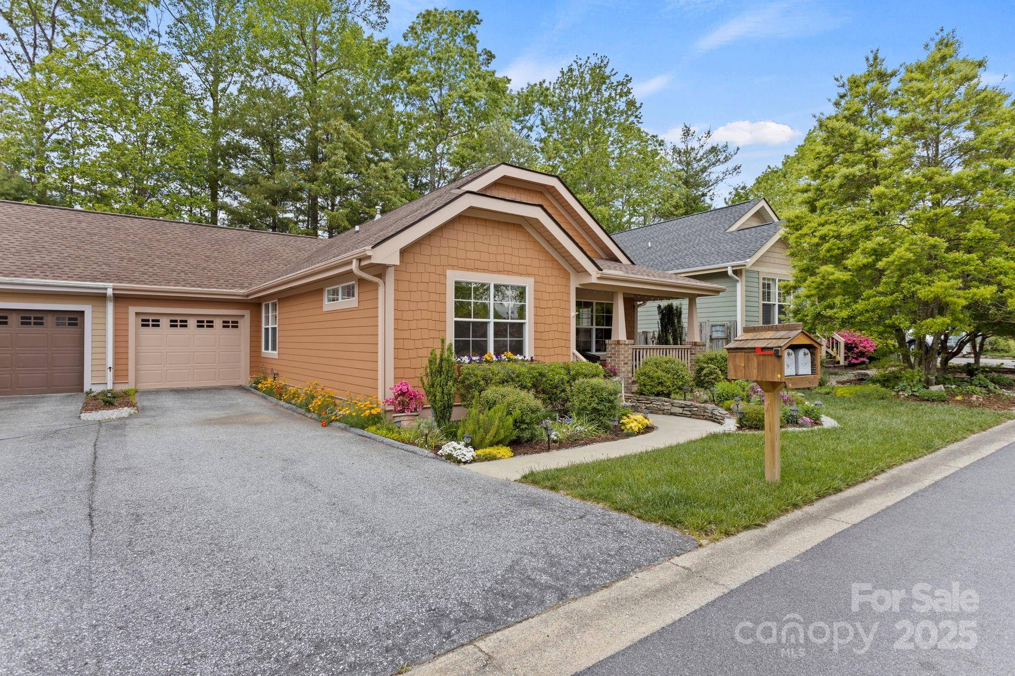 Flat Rock, NC 28731,40 Avonlea LN