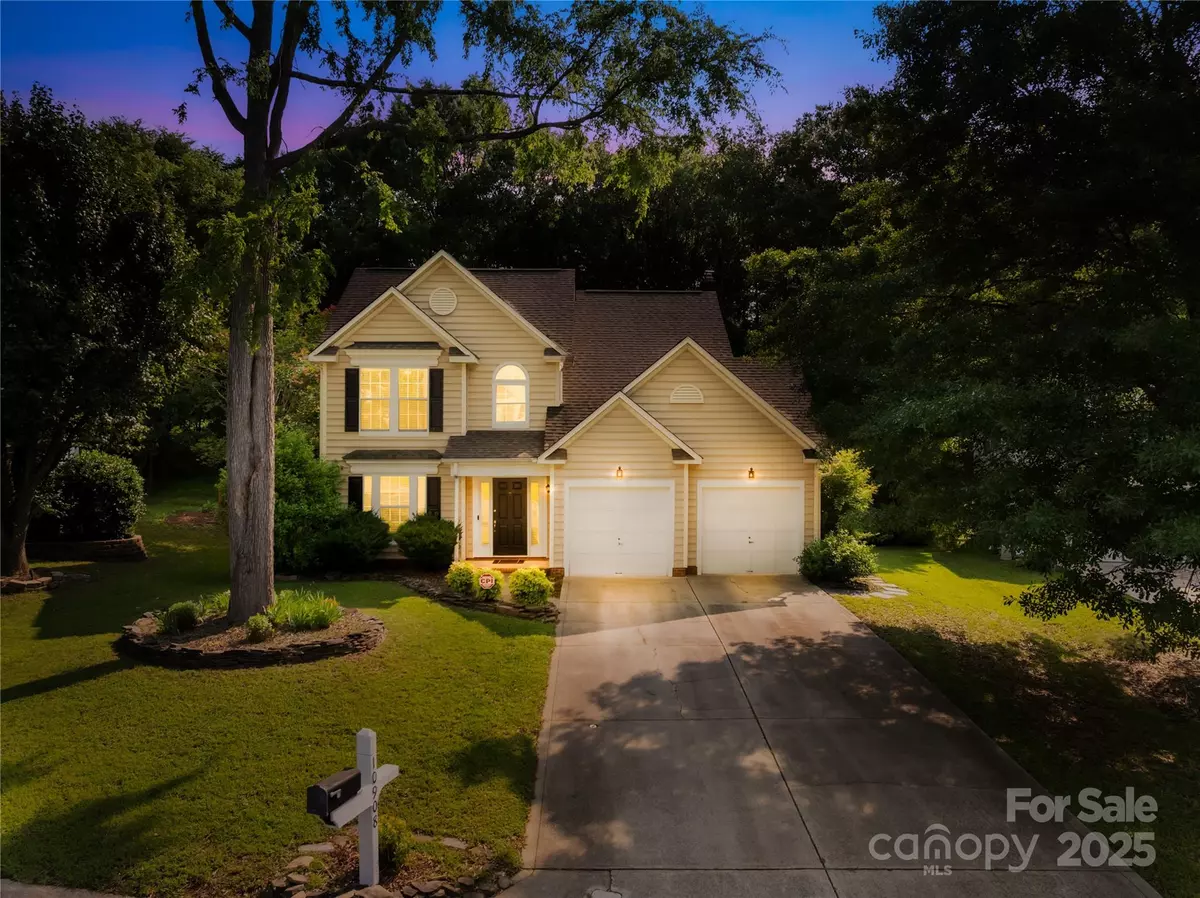 Charlotte, NC 28214,10908 Delsing CT