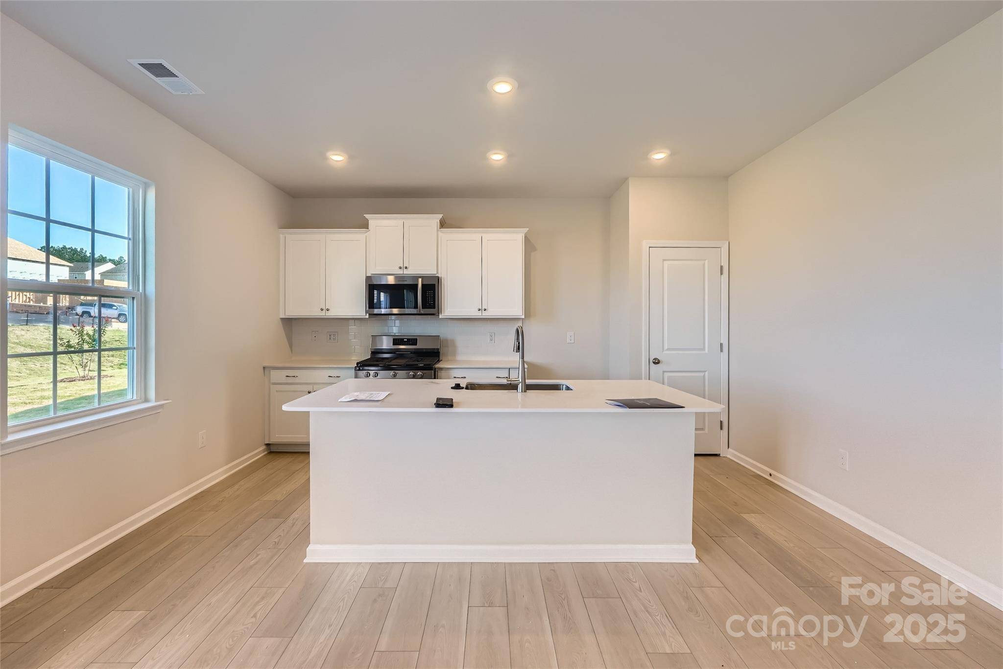 Maiden, NC 28650,6337 Fairfax CT