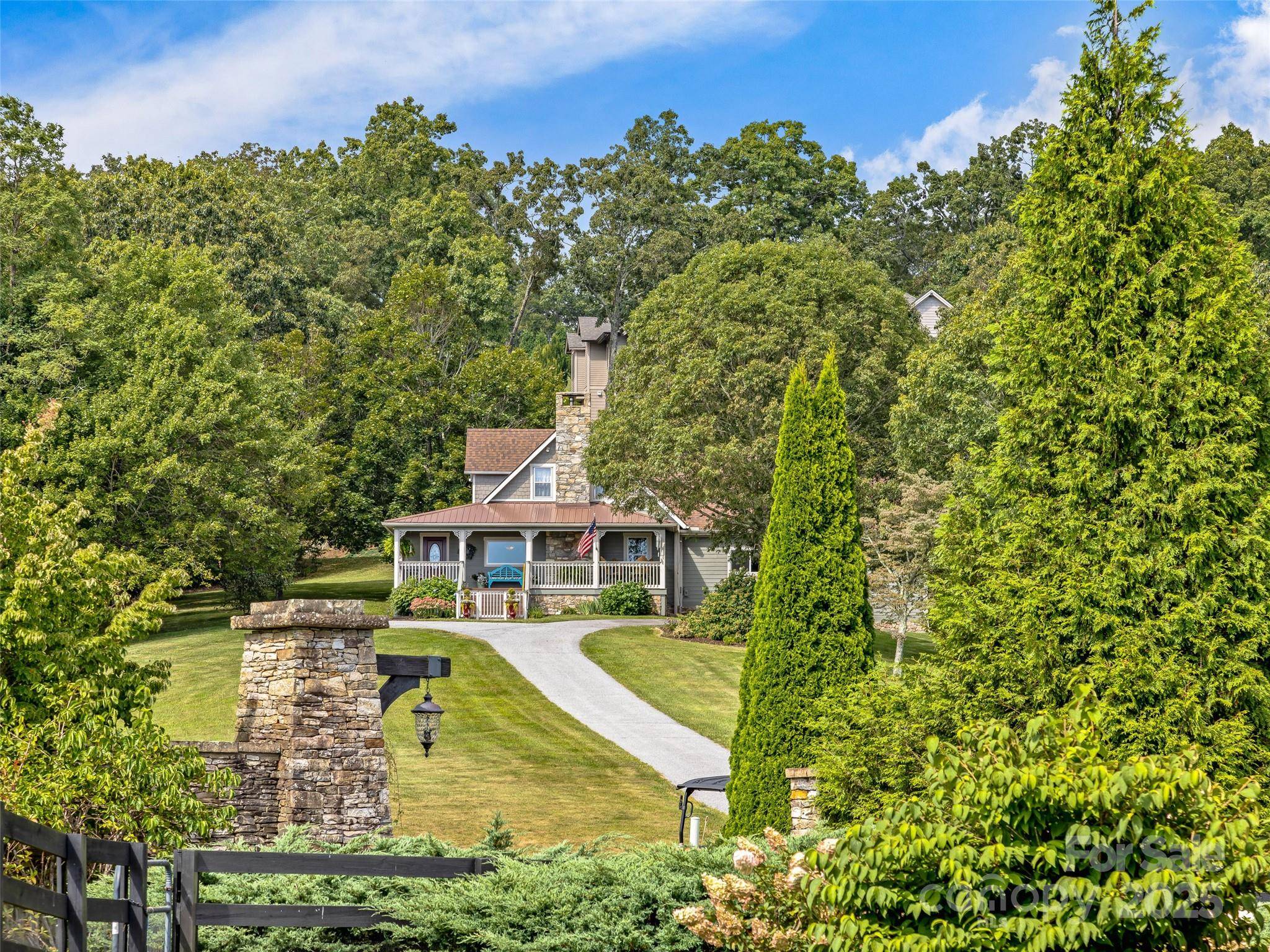 Hendersonville, NC 28792,4575 Bearwallow Mountain RD