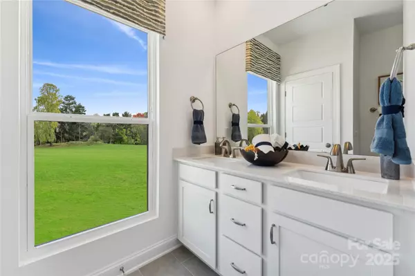 Fort Mill, SC 29708,1940 Westerhill DR