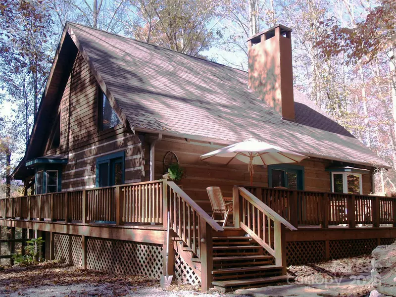 102 Gray Bank RD, Lake Toxaway, NC 28747