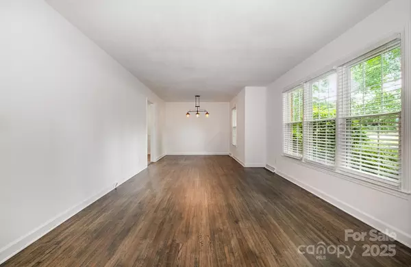 Charlotte, NC 28210,5926 Sharon RD