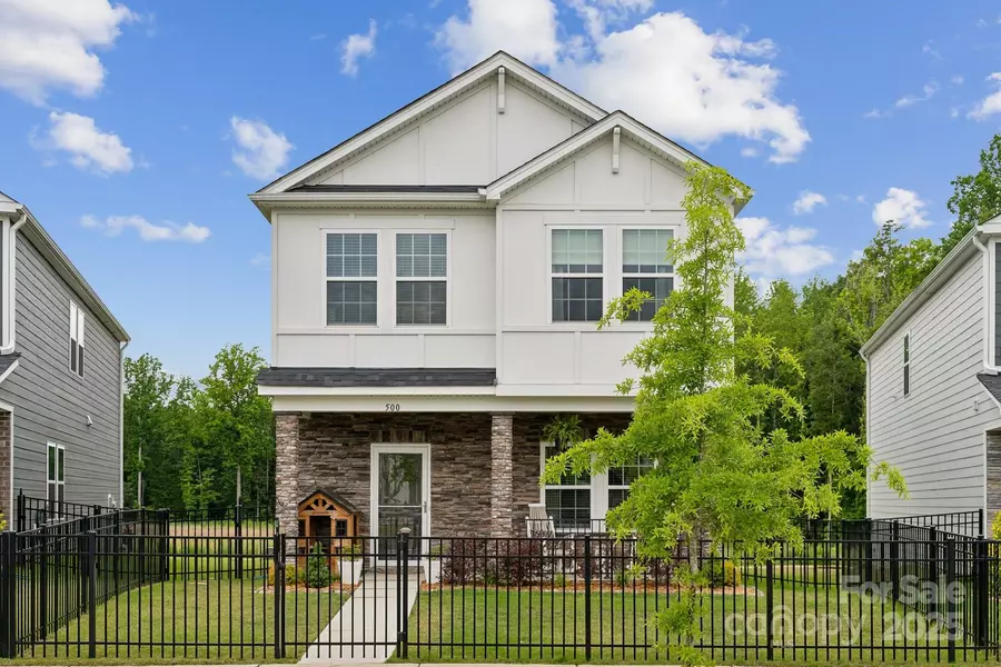 500 Cedar Knoll CIR, Pineville, NC 28134