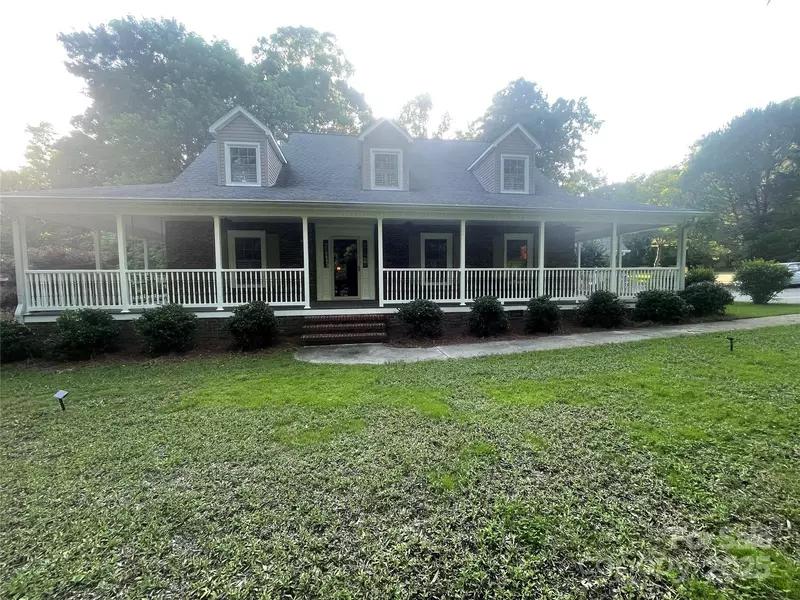1619 Bellamy CIR, Albemarle, NC 28001