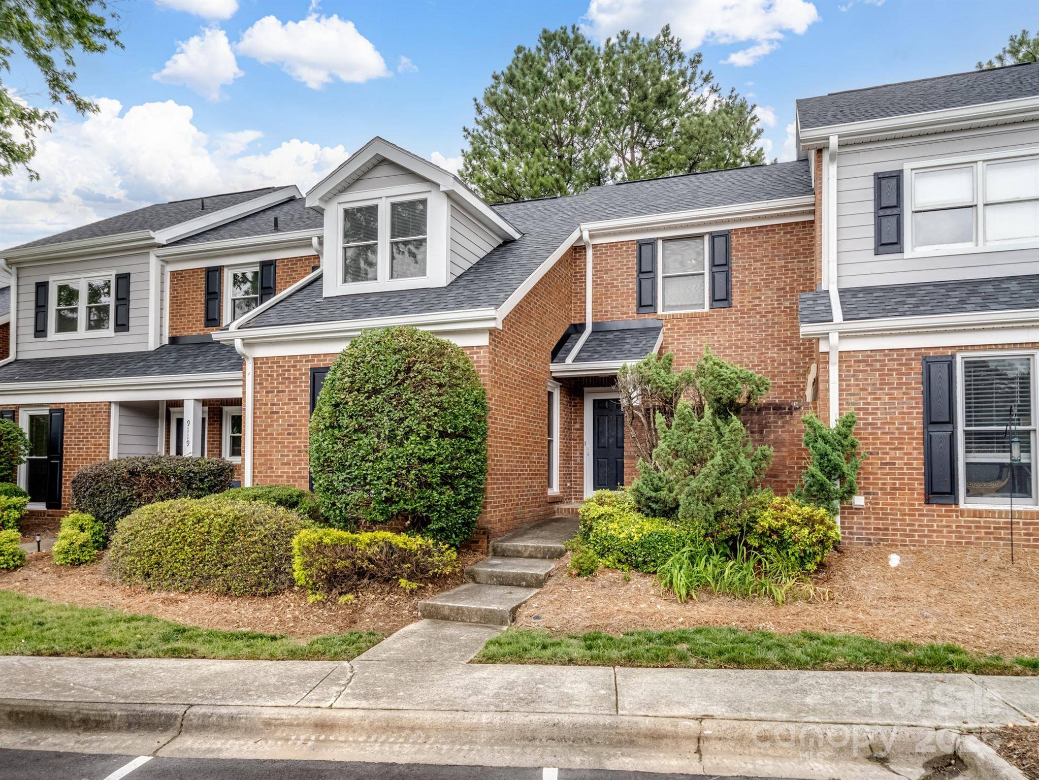 9121 Kings Canyon DR, Charlotte, NC 28210