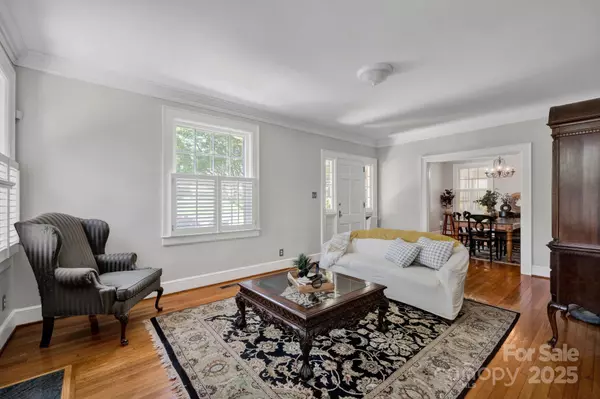 Hickory, NC 28601,361 5th ST NW