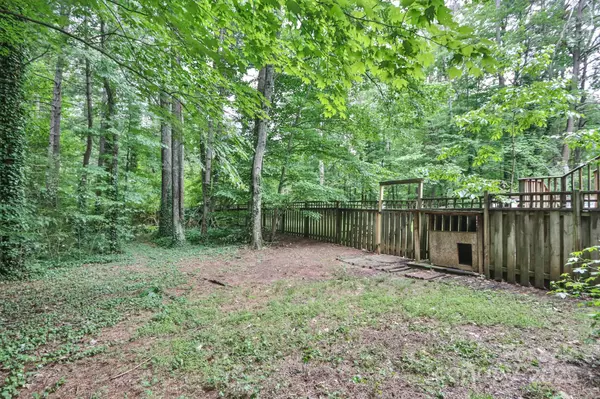 East Bend, NC 27018,6414 Old US Hwy 421 HWY