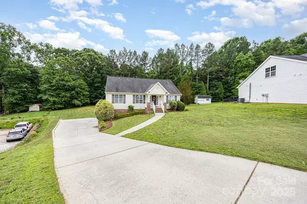 Linwood, NC 27299,426 Carriage LN