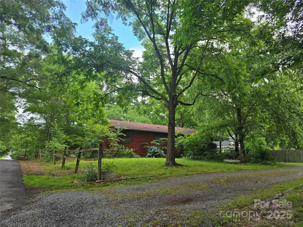 Albemarle, NC 28001,823 Corbin ST