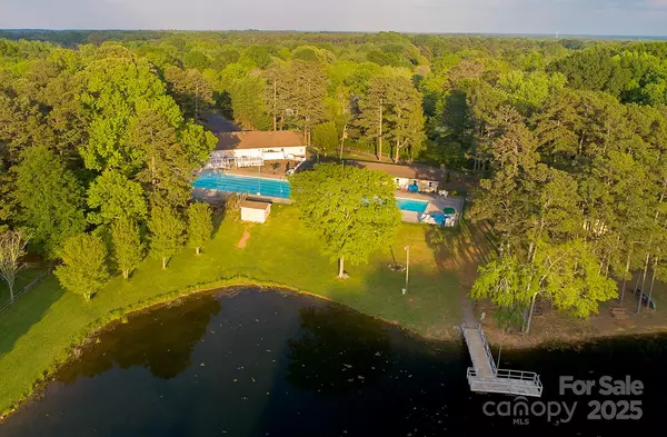 Matthews, NC 28105,14027 Hackamore DR