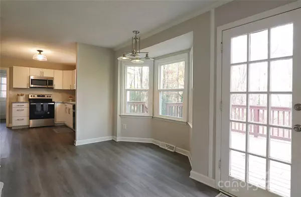 Matthews, NC 28105,14027 Hackamore DR