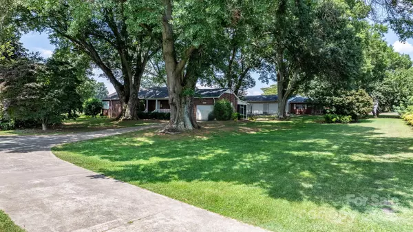 Granite Falls, NC 28630,4002 Hickory BLVD