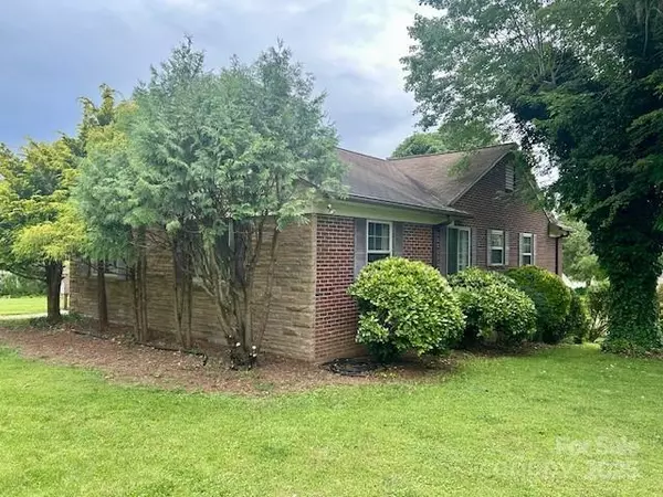 Lenoir, NC 28645,801 Beverly CIR NE