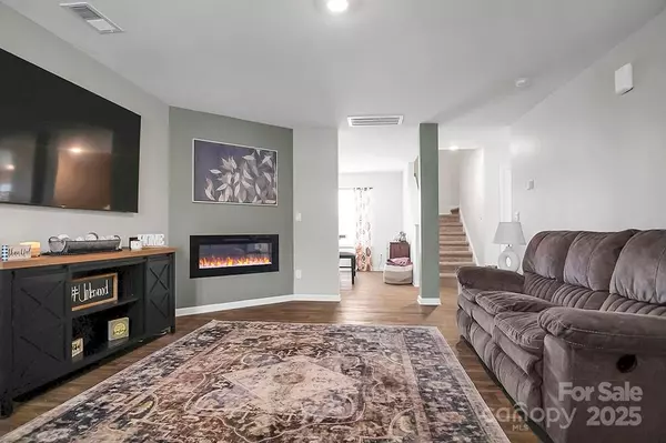 Dallas, NC 28034,2013 Eastway DR