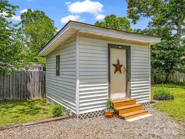 Hendersonville, NC 28792,226 Substation ST