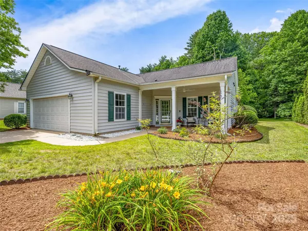 Brevard, NC 28712,173 Cambridge DR